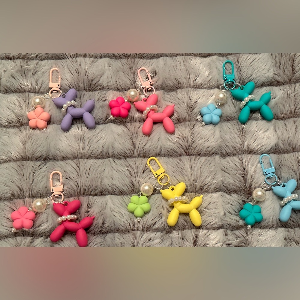 Flower Balloon Dog Acrylic Keychain - Picture 4 of 6